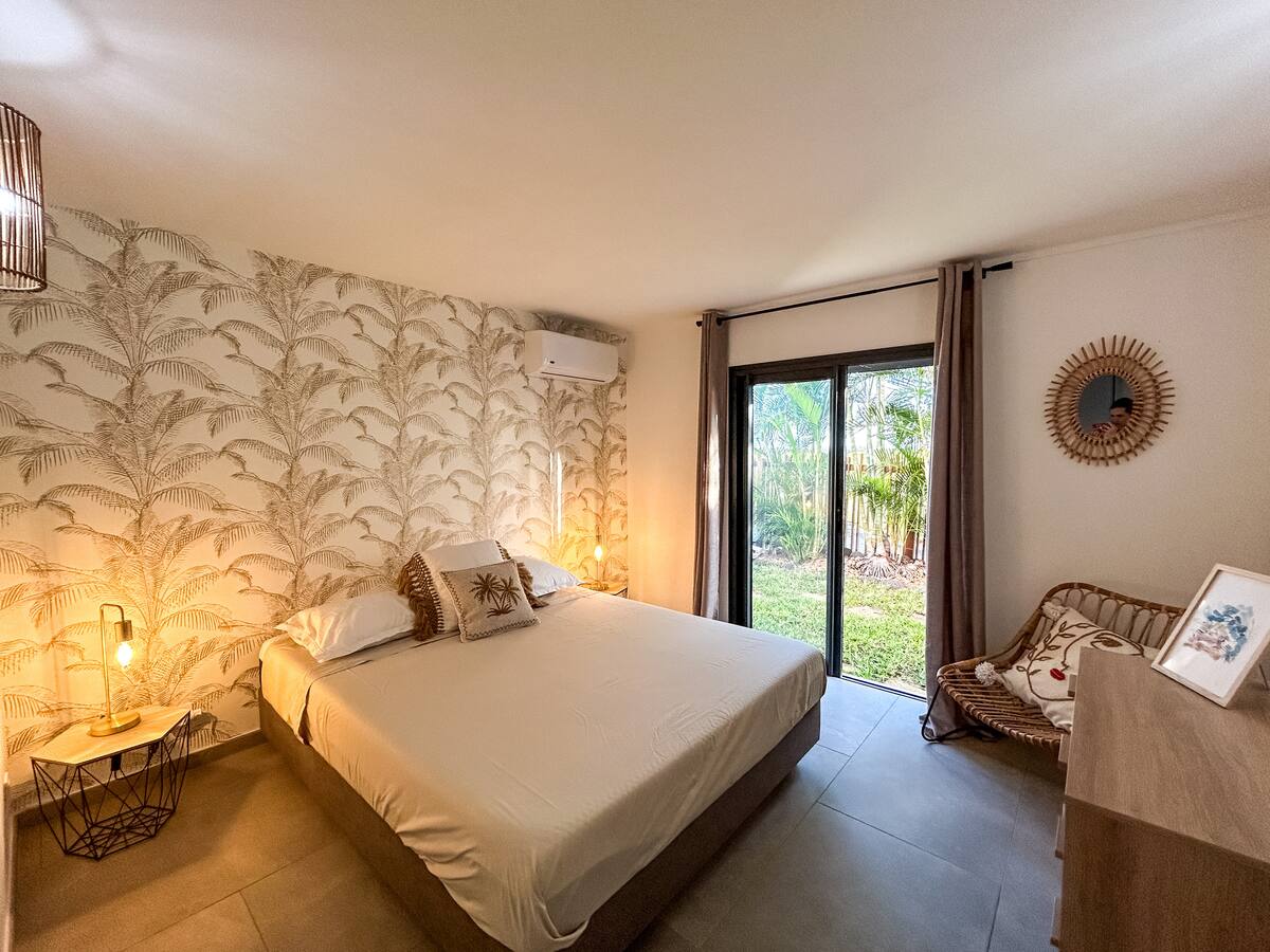 c3e7c4a1-6b44-45c0-b50b-9f4de1709bc6