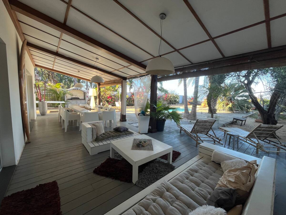 e6c5f7bf-cd94-433d-b887-4afd947af63a